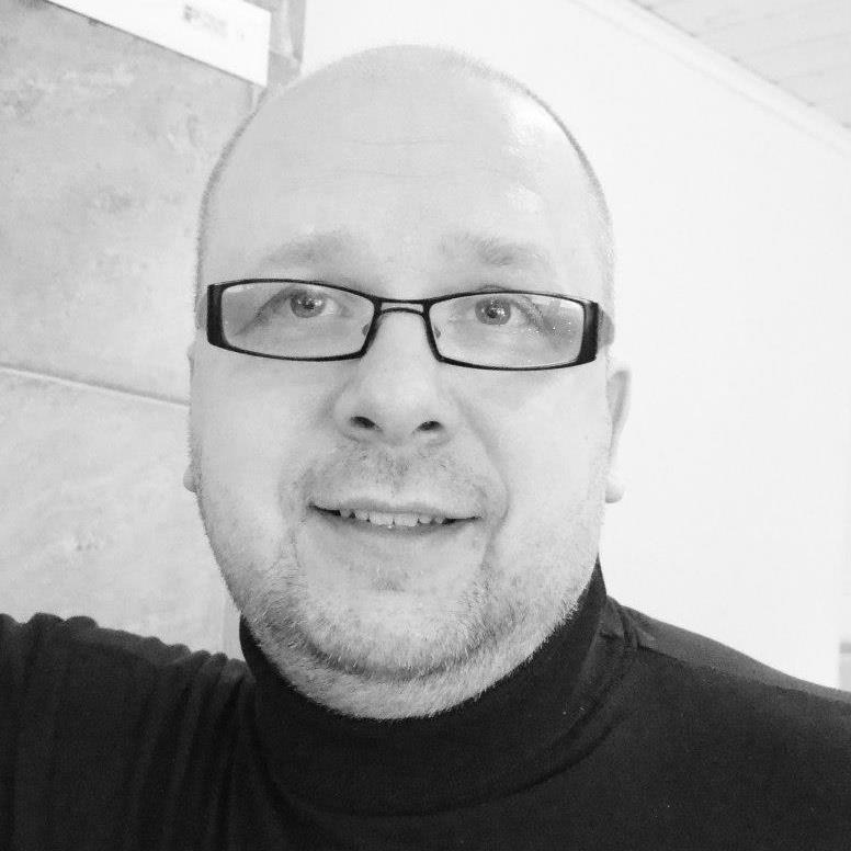 Toni Mäkinen